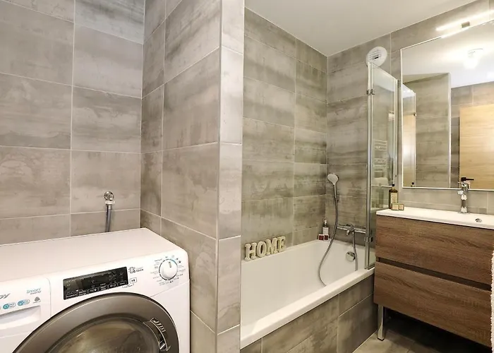 Neuf Aux Pieds, 3 Avec Wifi Et Parking - Fr-1-575-189 *