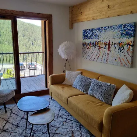 Neuf Aux Pieds, 3 Avec Wifi Et Parking - Fr-1-575-189 شقة *